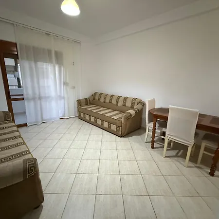 Leon Apartment